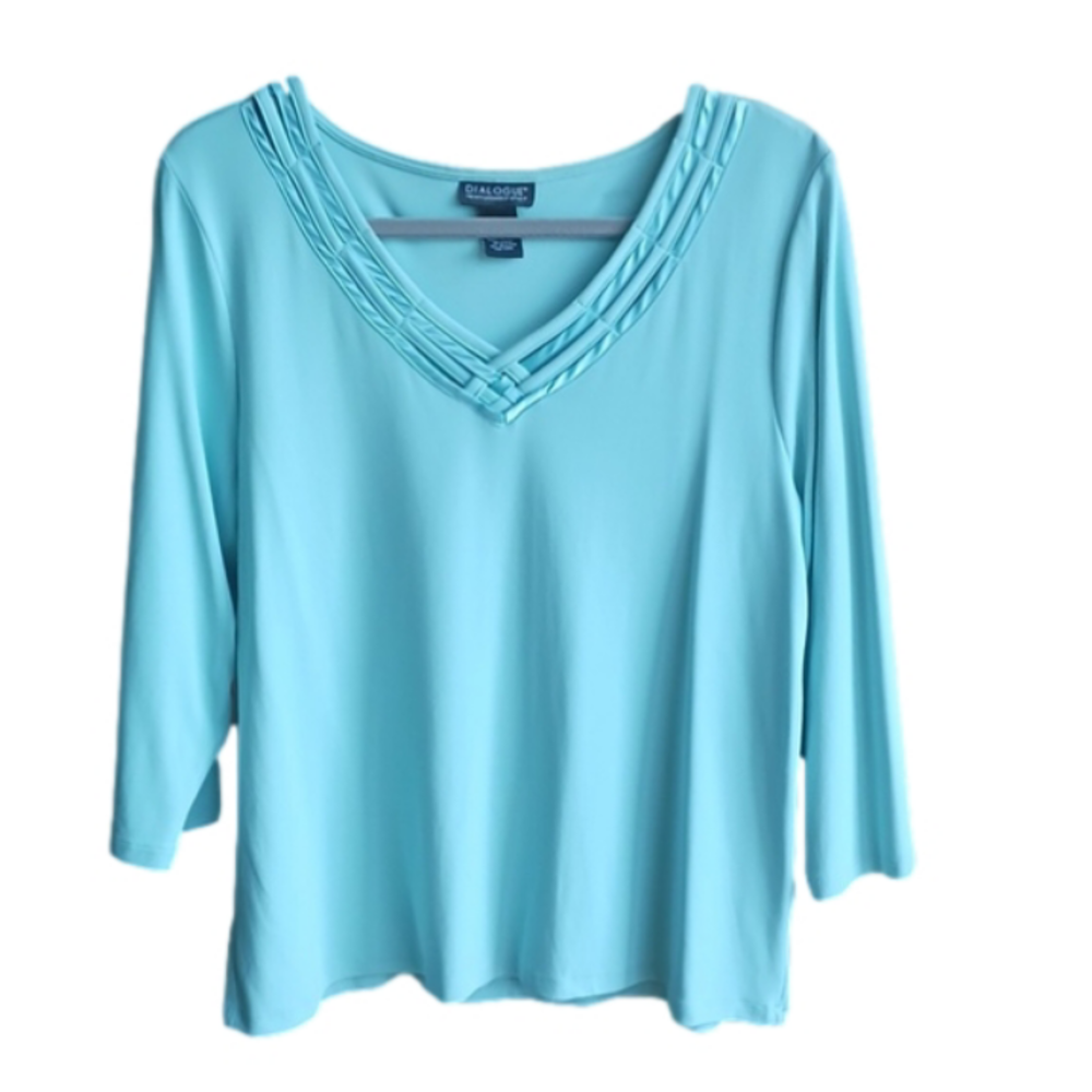 Dialogue V-neck aqua three quarter sleeve knit top size L
